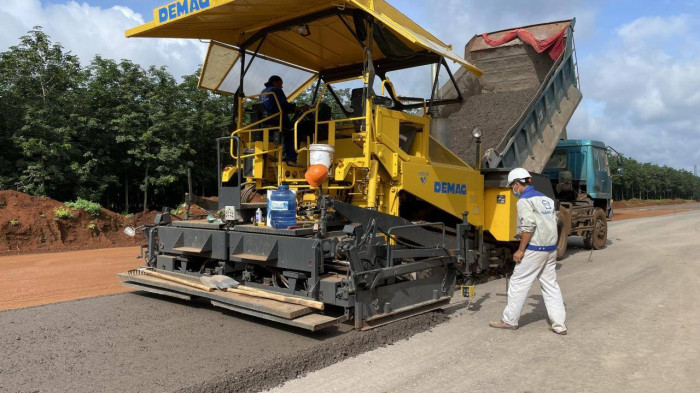 Hối hả thi công 2 tuyến cao tốc phía Đông trong “bão” Covid 19 8